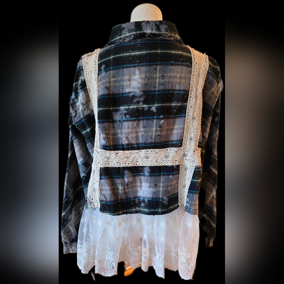 POL Black and Gray Plaid Jacket - Picture 5 of 7